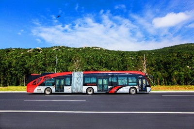 再獲殊榮！銀隆海豚公交車(chē)榮膺“城市之星”稱(chēng)號(hào)，助力道路旅客運(yùn)輸經(jīng)營(yíng)升級(jí)