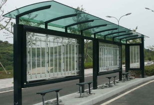 城市之窗 從公交候車(chē)亭圖片看道路旅客運(yùn)輸?shù)默F(xiàn)代美學(xué)與實(shí)用設(shè)計(jì)